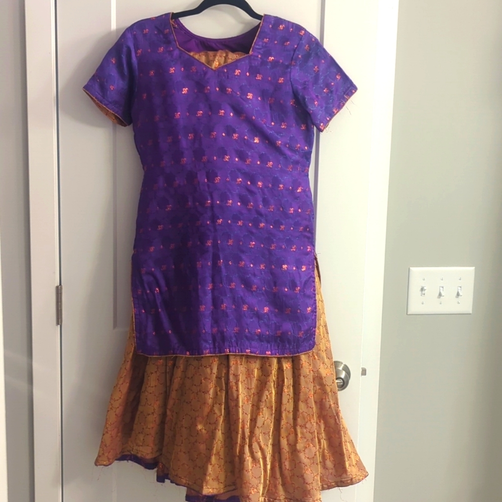 Pakistani/ Indian style Lengha with detailed embroidery